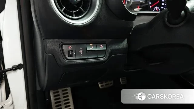 Kia The New K3 2nd generation 2023 Белый из Кореи, фото 6