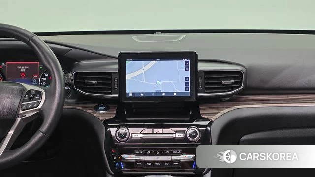 Ford Explorer 6th Generation 2023 Белый из Кореи, фото 6