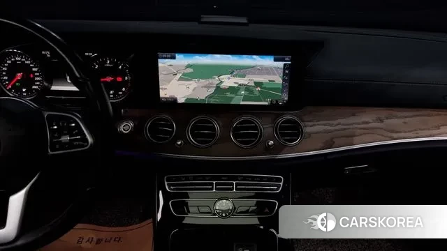 Mercedes-Benz E-Class W213 2019 Белый из Кореи, фото 6