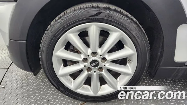 Mini Cooper Clubman 2021 Серебристо-серый из Кореи, фото 6