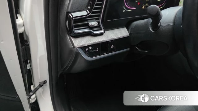 Kia Sportage 5th Generation 2023 Белый из Кореи, фото 6