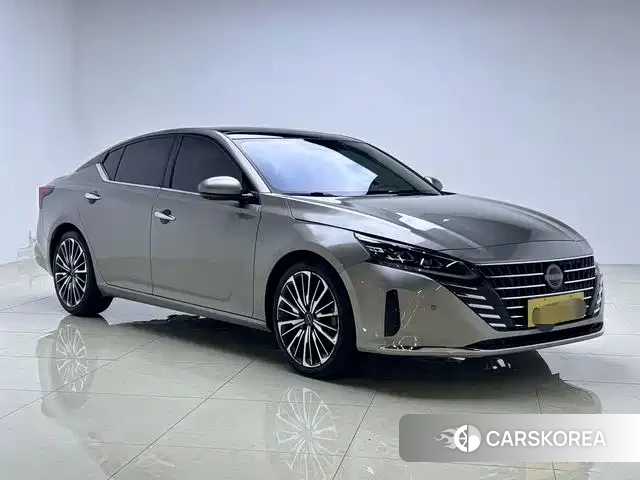 Nissan Altima 2024 Silver/gray из Китая, фото 6