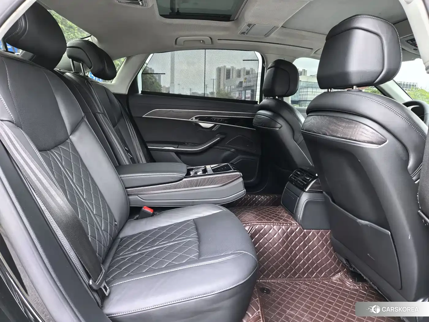 Audi A8 2024 Черный из Китая, фото 6