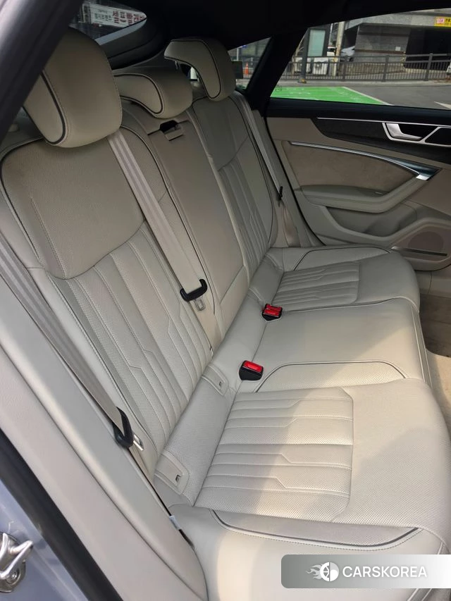 Audi A7 (4K) 2021 Серебряный из Кореи, фото 6