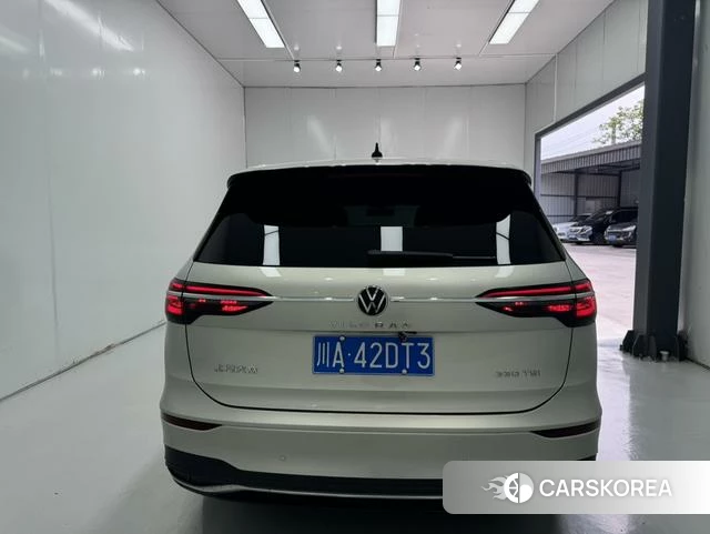 Volkswagen Weiran 2021 Шампань из Китая, фото 6