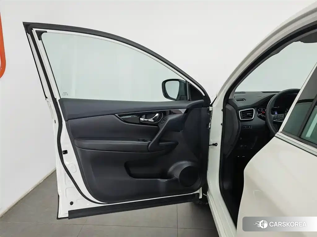 Nissan Qashqai 2022 Белый из Китая, фото 6