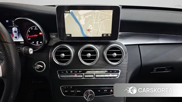 Mercedes-Benz C-Class W205 2018 Черный из Кореи, фото 6