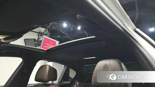 BMW 5 Series (G30) 2022 Белый из Кореи, фото 6