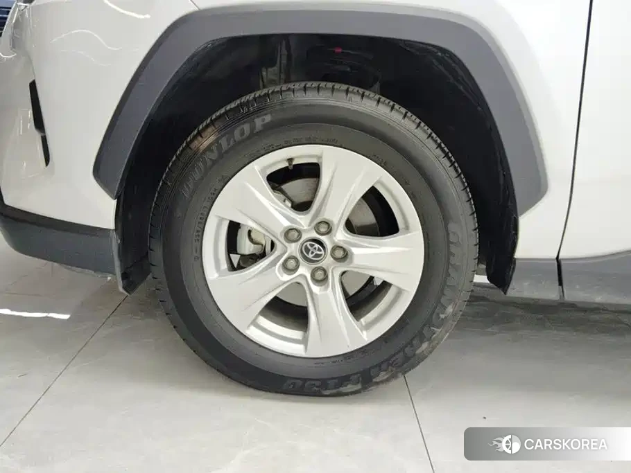Toyota RAV4 2025 Белый из Китая, фото 6