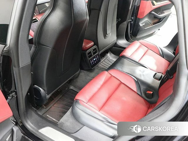 Porsche Taycan 2024 Черный из Кореи, фото 6