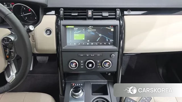 Land Rover Discovery 5 2019 Белый из Кореи, фото 6