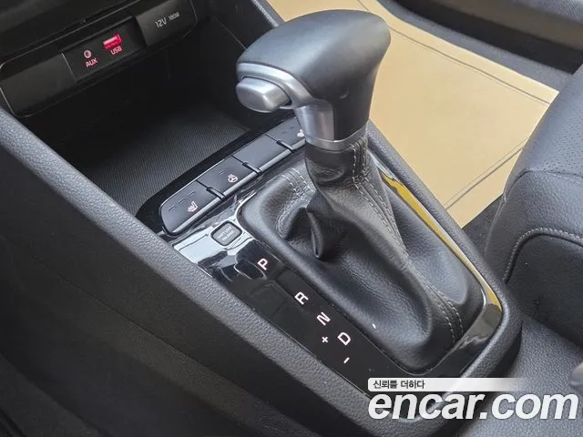 Kia Stonic 2020 Белый из Кореи, фото 6