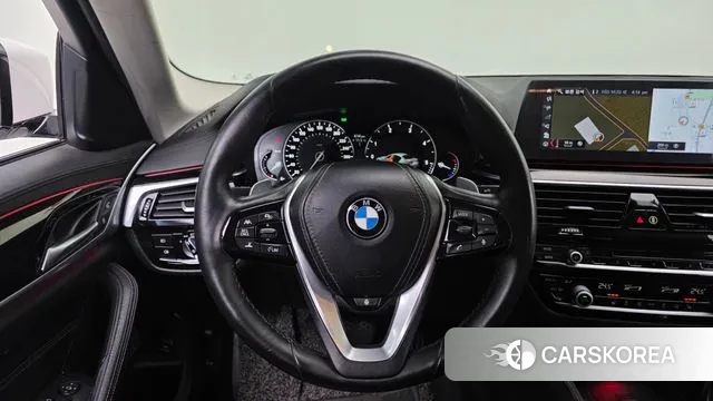 BMW 5 Series (G30) 2018 Белый из Кореи, фото 6