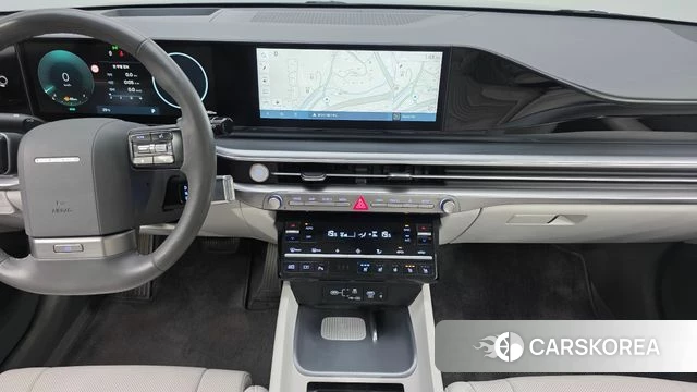 Hyundai Grandeur (GN7) 2023 Светло-серебряный цвет из Кореи, фото 6