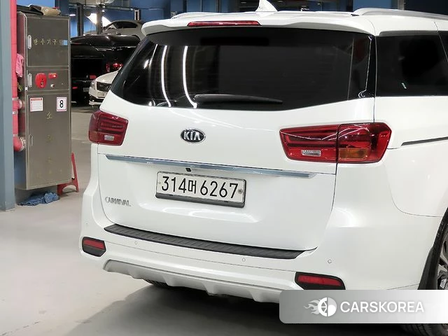 Kia The New Carnival 2019 Белый из Кореи, фото 6