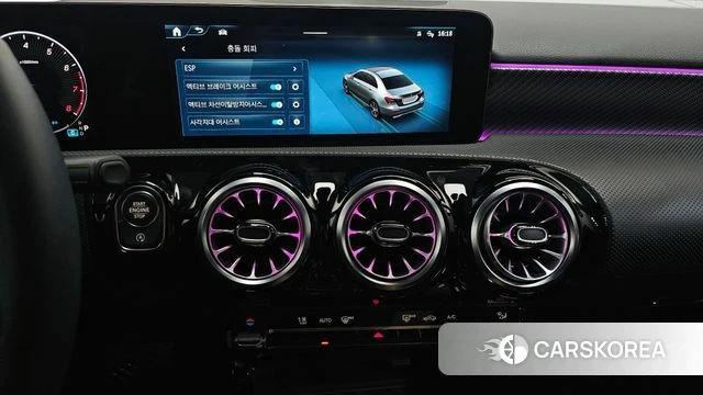 Mercedes-Benz A-Class W177 2024 Белый из Кореи, фото 6
