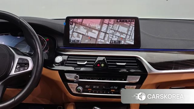 BMW 5 Series (G30) 2021 Белый из Кореи, фото 6