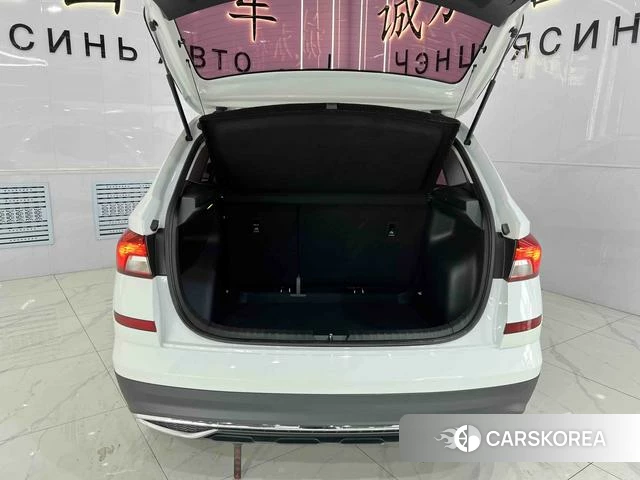 Skoda Komick 2023 Белый из Китая, фото 6
