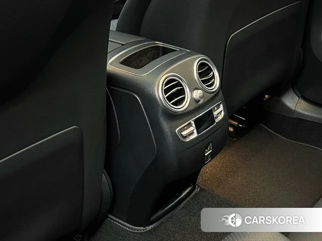 Mercedes-Benz GLC 2023 Белый из Китая, фото 6