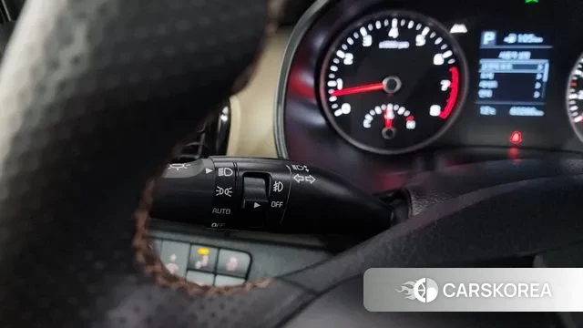 Kia Stonic 2018 Белый из Кореи, фото 6