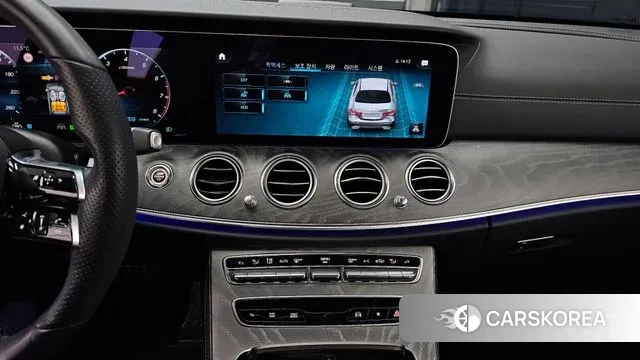 Mercedes-Benz E-Class W213 2022 Белый из Кореи, фото 6