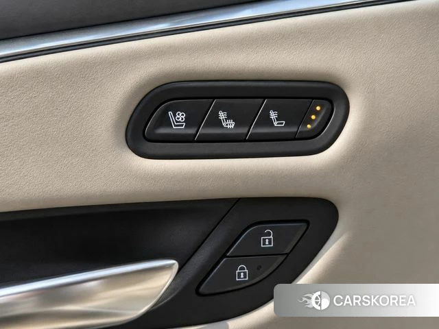 Cadillac Escalade 5th Generation 2023 Белый из Кореи, фото 6
