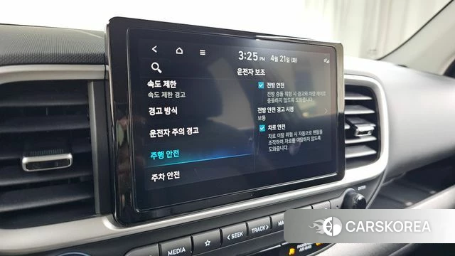 Hyundai Venue 2024 Серебристо-серый из Кореи, фото 6