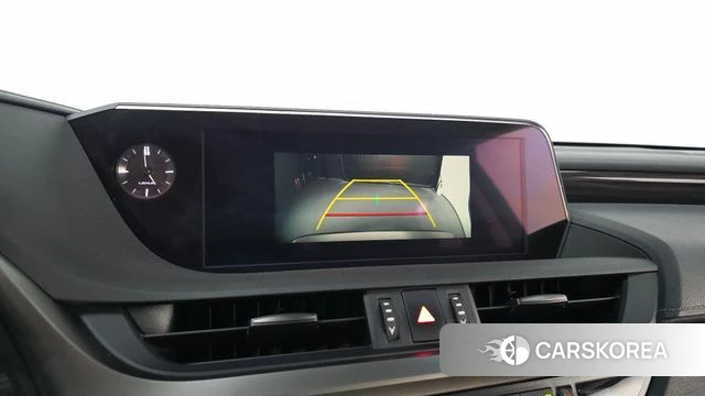 Lexus ES300h 7th generation 2018 Серый из Кореи, фото 6