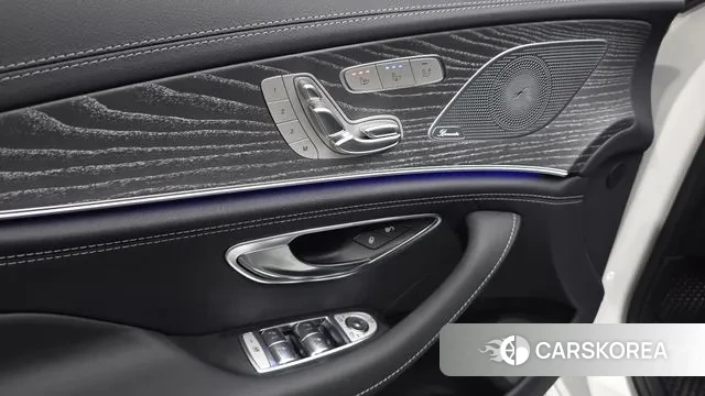 Mercedes-Benz AMG GT 2024 Белый из Кореи, фото 6