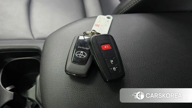 Toyota RAV4 5th Generation 2019 Белый из Кореи, фото 6