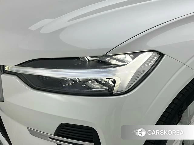 Volvo XC60 2021 Белый из Китая, фото 6