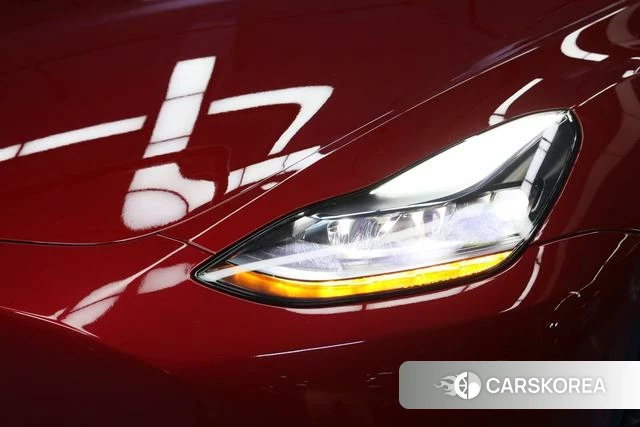 Tesla Model Y 2023 Красный из Китая, фото 6