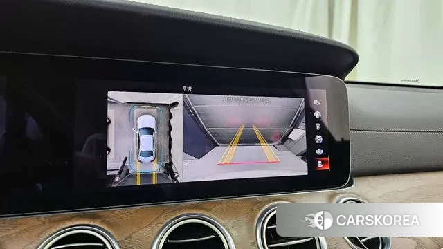 Mercedes-Benz E-Class W213 2022 Белый из Кореи, фото 6