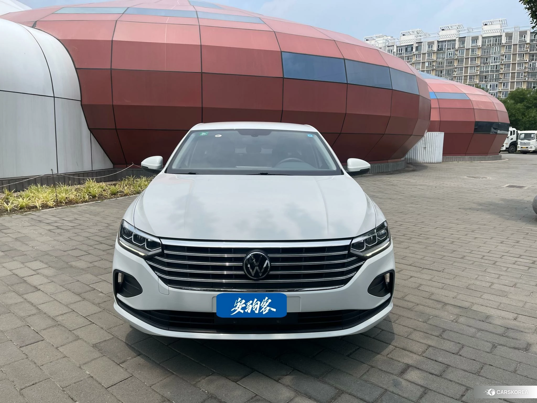 Volkswagen Lavida 2023 Белый из Китая, фото 6