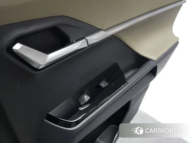 Ssangyong Torres 2022 Темно-зеленый из Кореи, фото 6