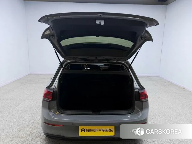 Volkswagen Golf 2021 Темно-серый из Китая, фото 6