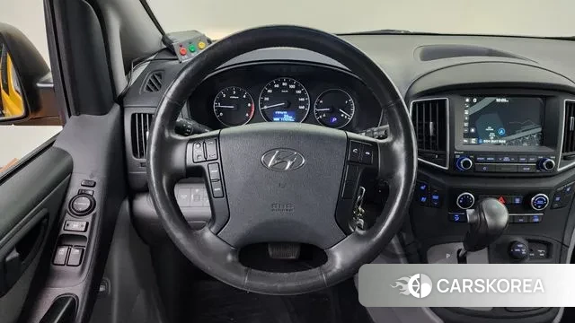 Hyundai The New Grand Starex 2018 Желтый из Кореи, фото 6