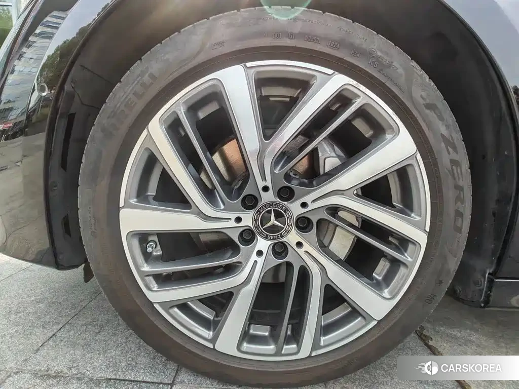 Mercedes-Benz E-Class 2024 Черный из Китая, фото 6