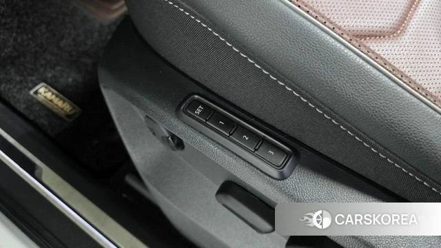 Volkswagen Tiguan Allspace 2022 Белый из Кореи, фото 6
