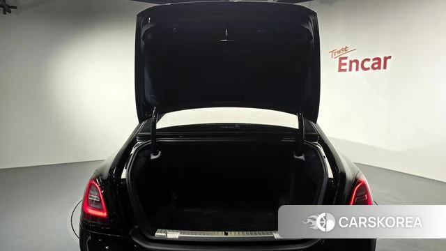 Rolls-Royce Ghost 2nd Generation 2023 Черный из Кореи, фото 6