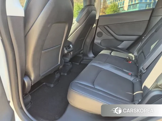 Tesla Model Y 2021 Белый из Кореи, фото 6