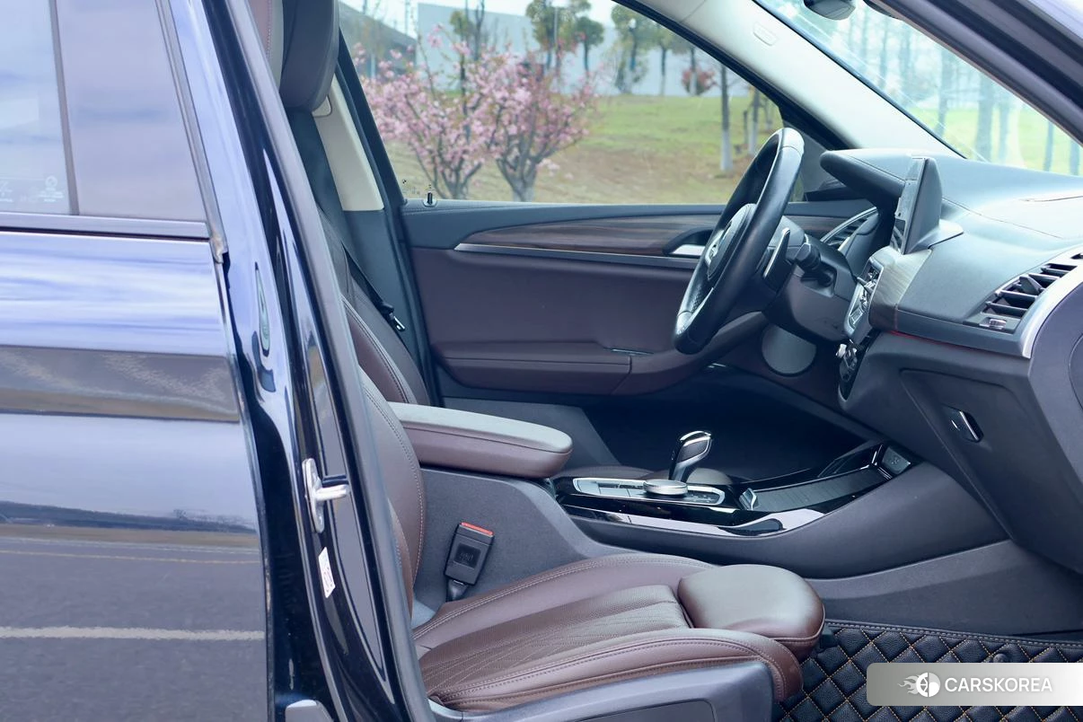 BMW X3 2021 Черный из Китая, фото 6