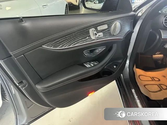 Mercedes-Benz E-Class W213 2022 Серый из Кореи, фото 6