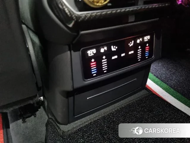 Lamborghini Urus 2021 Белый из Кореи, фото 6