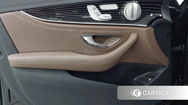 Mercedes-Benz E-Class W213 2023 Черный из Кореи, фото 6