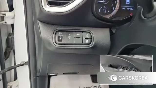 Hyundai Venue 2022 Белый из Кореи, фото 6