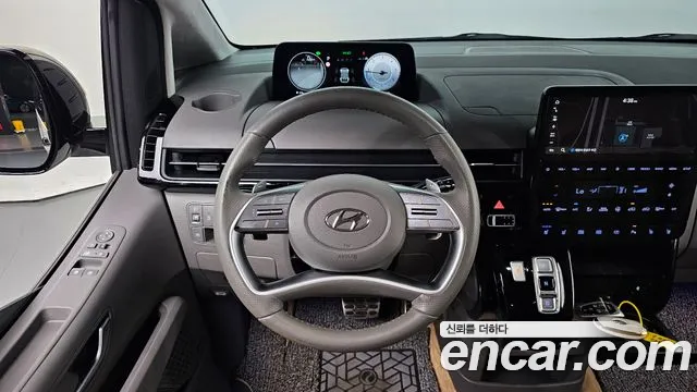 Hyundai Staria 2023 Белый из Кореи, фото 6