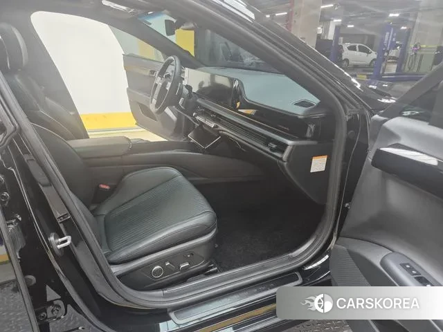 Hyundai Grandeur Hybrid (GN7) 2023 Черный из Кореи, фото 6