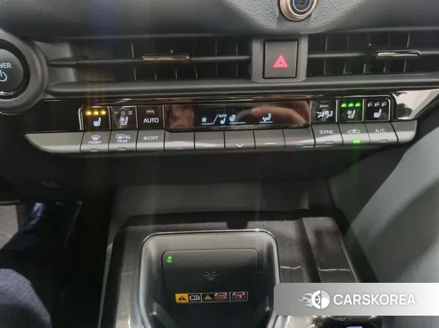 Toyota Crown Crossover 2024 Красный из Кореи, фото 6