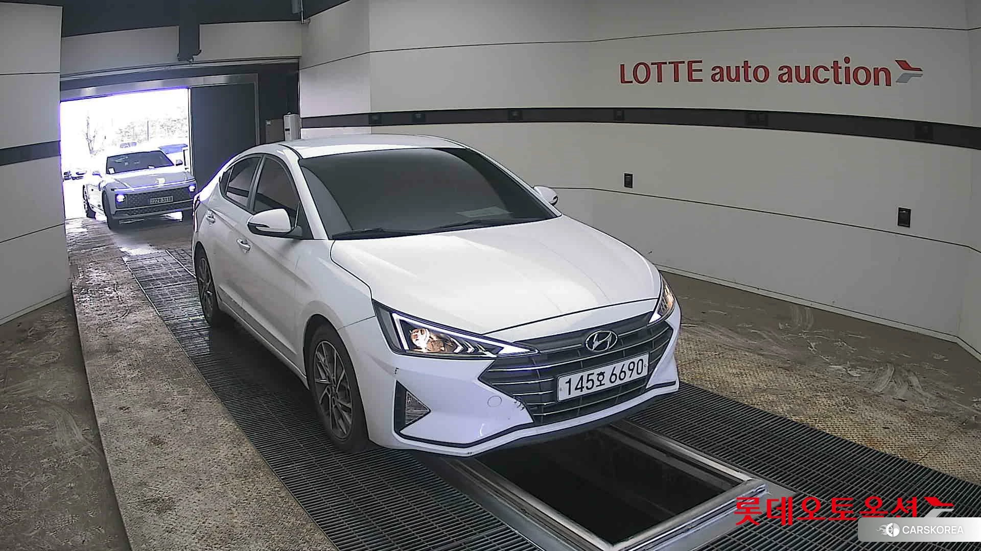 Hyundai Avante 2020 Polar White из Кореи, фото 6